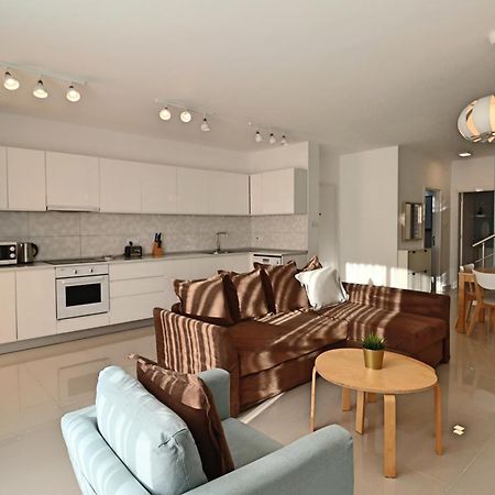Caesar Beach Villas And Apartments Gastria Buitenkant foto