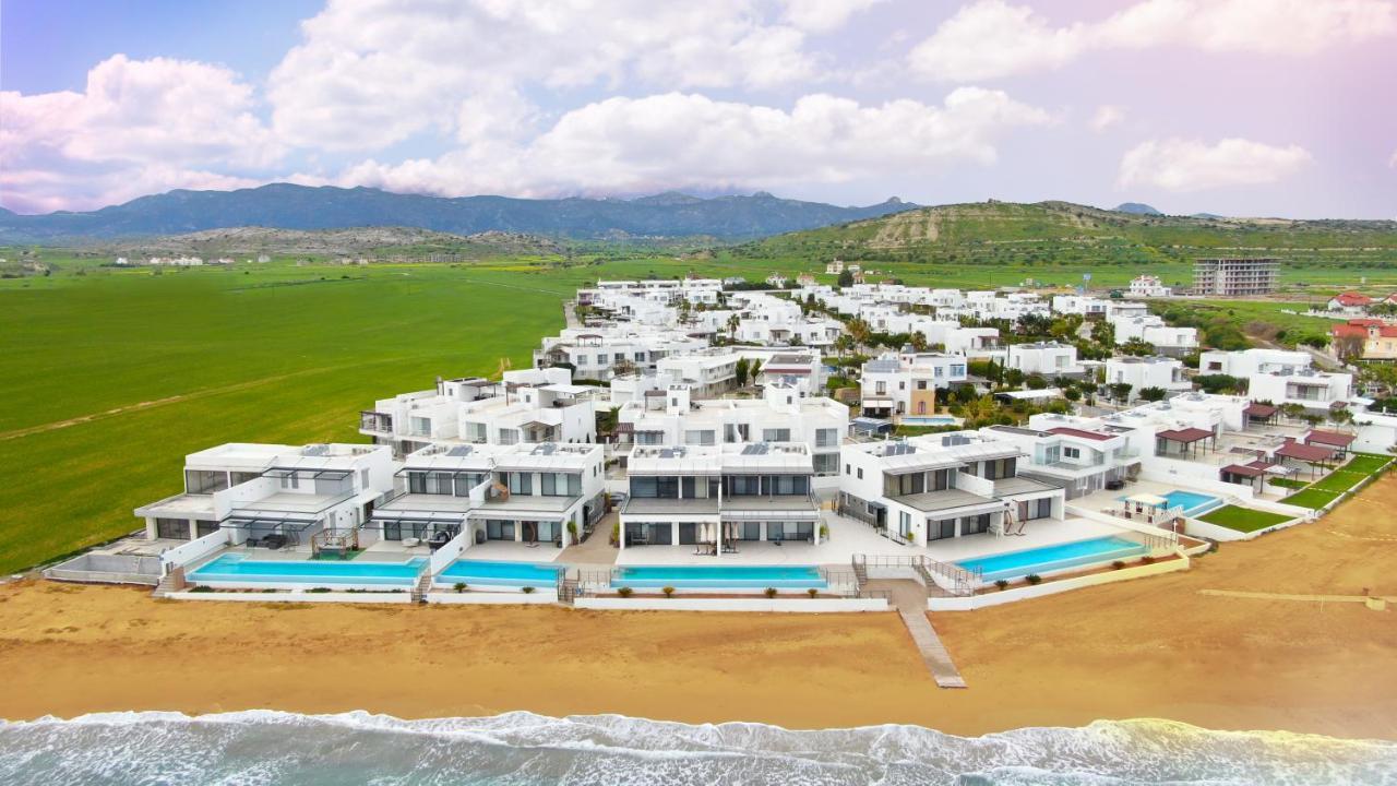 Caesar Beach Villas And Apartments Gastria Buitenkant foto