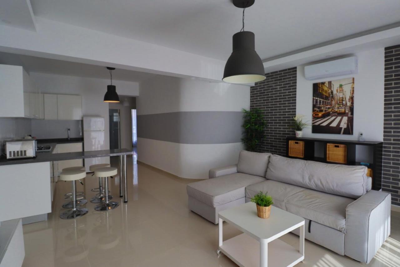 Caesar Beach Villas And Apartments Gastria Buitenkant foto