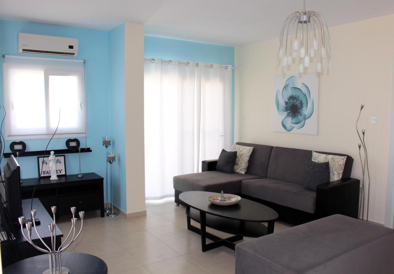 Caesar Beach Villas And Apartments Gastria Buitenkant foto