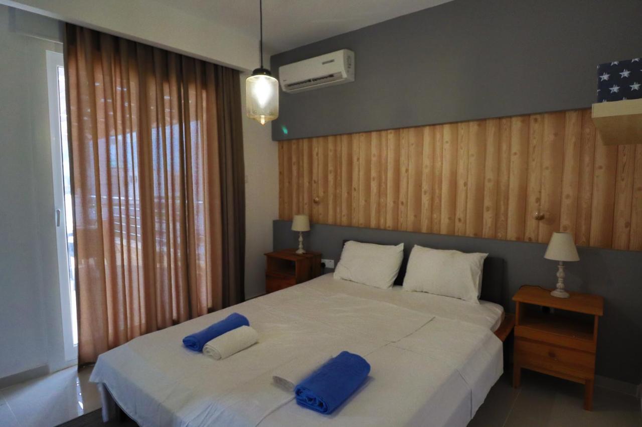 Caesar Beach Villas And Apartments Gastria Buitenkant foto