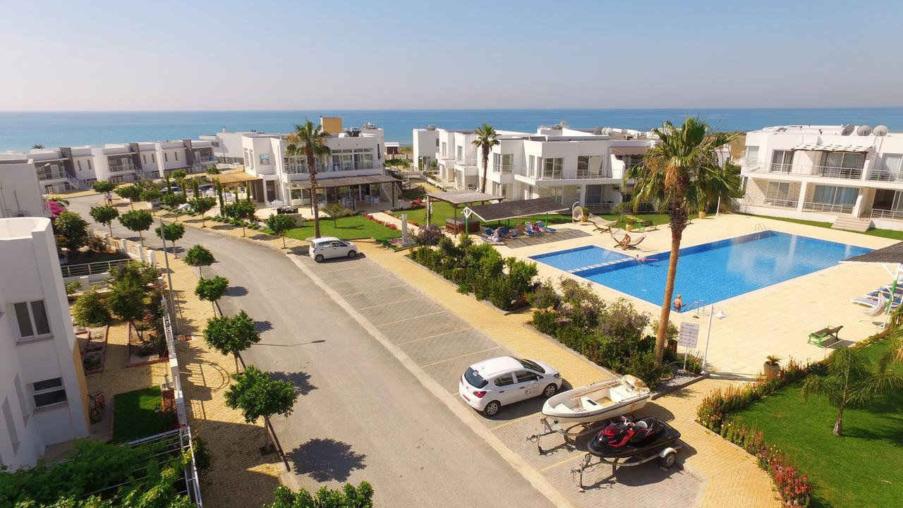 Caesar Beach Villas And Apartments Gastria Buitenkant foto